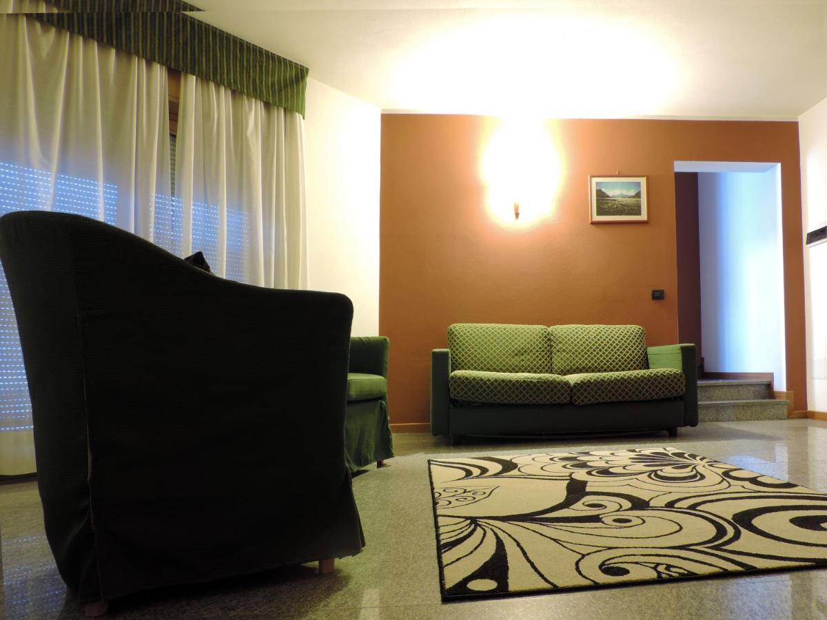 Residence Pizzo Scalino Chiesa in Valmalenco Ngoại thất bức ảnh