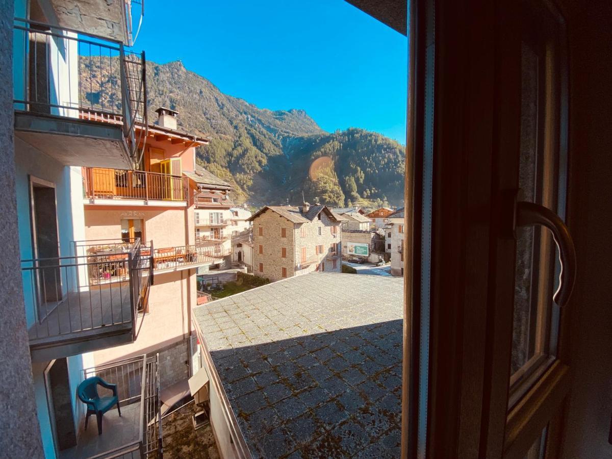 Residence Pizzo Scalino Chiesa in Valmalenco Ngoại thất bức ảnh