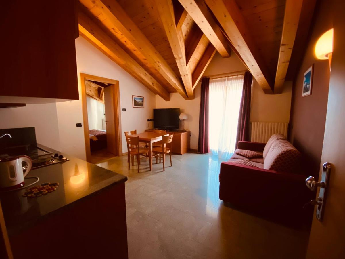 Residence Pizzo Scalino Chiesa in Valmalenco Ngoại thất bức ảnh