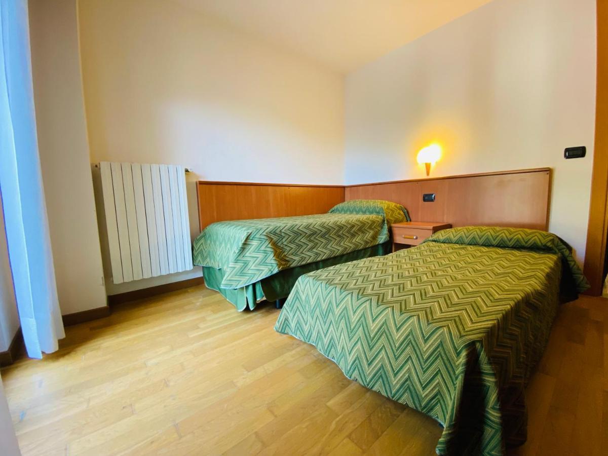 Residence Pizzo Scalino Chiesa in Valmalenco Ngoại thất bức ảnh