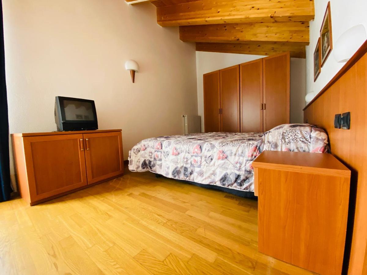 Residence Pizzo Scalino Chiesa in Valmalenco Ngoại thất bức ảnh